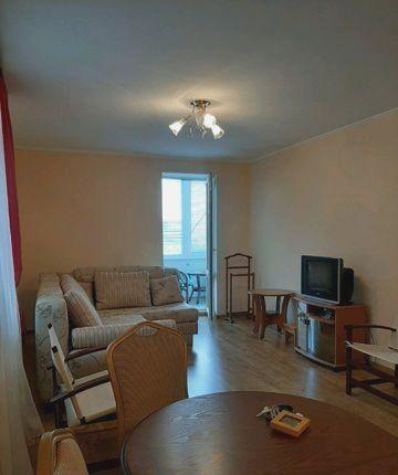 Квартира на продажу по адресу Россия, Республика Крым, Алушта, посёлок городского типа Партенит, улица Васильченко фото №1