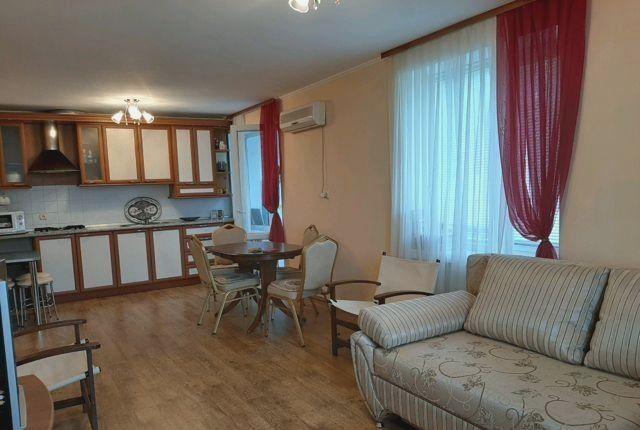 Квартира на продажу по адресу Россия, Республика Крым, Алушта, посёлок городского типа Партенит, улица Васильченко фото №2