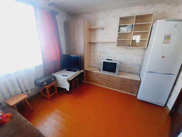 Квартира на продажу в Кирове, Орджоникидзе улица, 8 фото №0