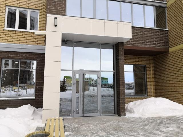 Квартира на продажу по адресу Россия, Челябинская область, Челябинск, пр-кт Героя России Евгения Родионова, 8 фото №1