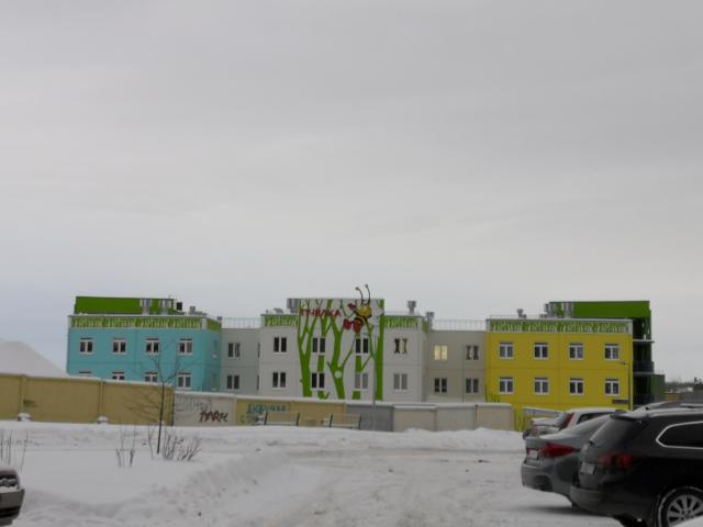 Квартира на продажу по адресу Россия, Челябинская область, Челябинск, пр-кт Героя России Евгения Родионова, 8 фото №2