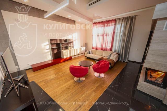Дом на продажу в Среднеуральске, Гагарина ул, 20 фото №1