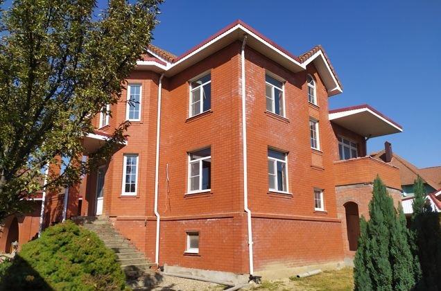Дом на продажу в Краснодаре, Репинская улица, 106 фото №0