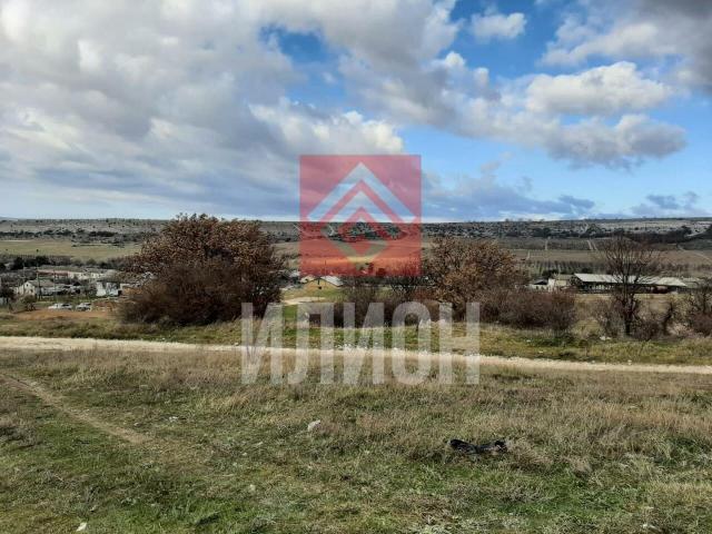 Участок на продажу в Танковом, Молодёжная улица, 3 фото №0