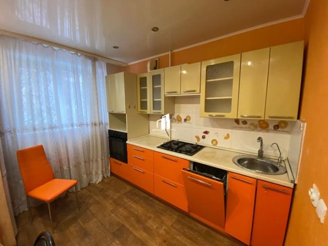 Квартира на продажу в Егорьевске, 2-й микрорайон, 10 фото №0