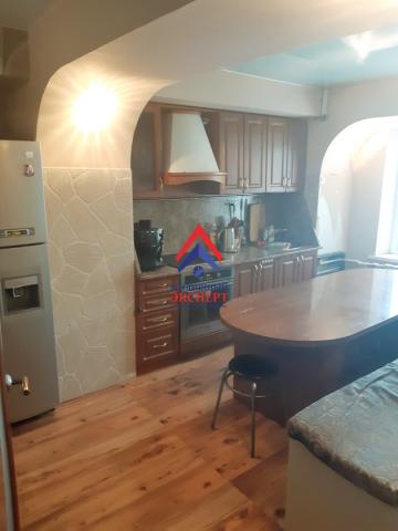 Квартира на продажу в Петропавловске-Камчатском, Ленинская улица, 8 фото №1
