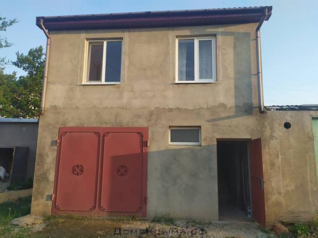 Гараж на продажу в Саках, Гайнутдинова ул. фото №0