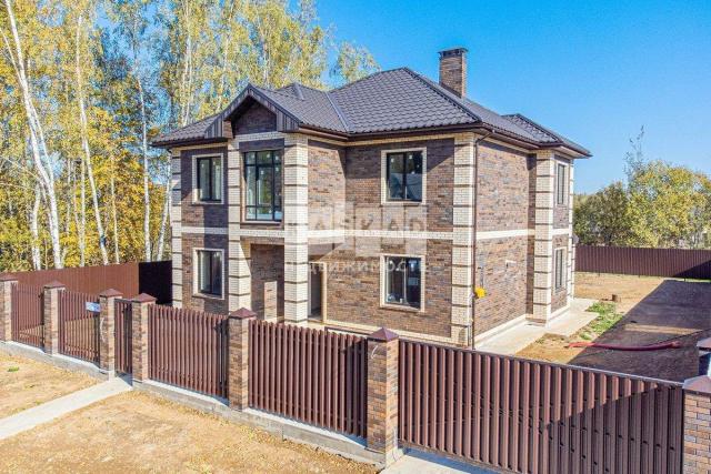 Коттедж на продажу в Москве, Александровы Пруды улица фото №0