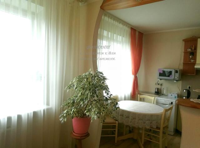 Квартира на продажу в Владивостке, улица Ладыгина, 11 фото №0