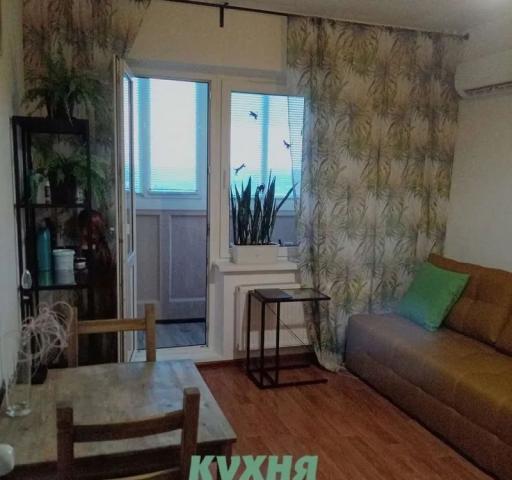 Квартира на продажу в Ростове-на-Дону, улица Платона Кляты, фото №0