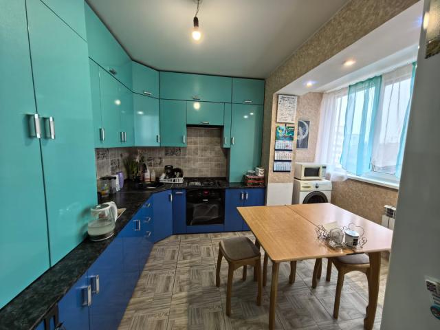 Квартира на продажу в Смоленске, Авиаторов улица, 2 фото №0