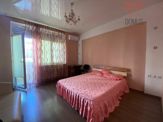 Квартира на продажу в Евпаторие, улица Полупанова, 27Г фото №0