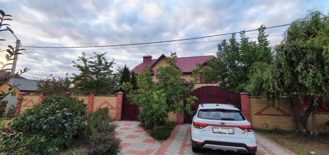 Дом на продажу в Строителе, Кутузова улица фото №0