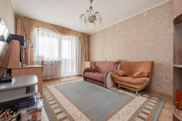 Квартира на продажу в Брянске, Горбатова ул, 10 фото №0