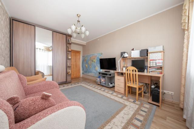 Квартира на продажу в Брянске, Горбатова ул, 10 фото №2