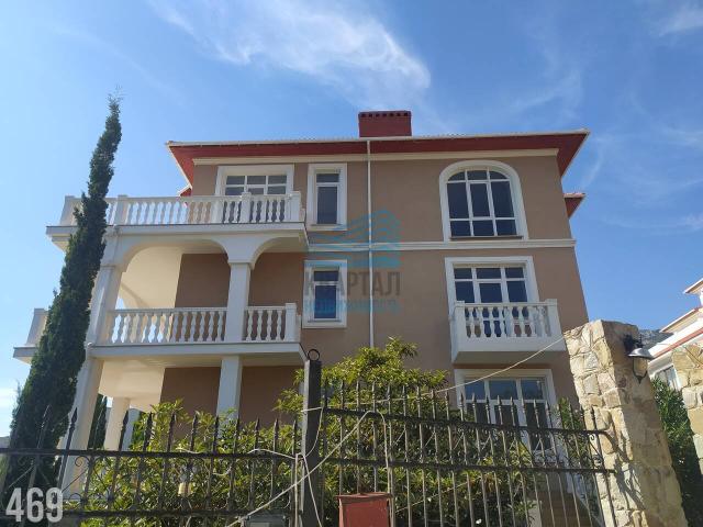 Дом на продажу в Симеизе, улица Михаила Баранова, 4 фото №1