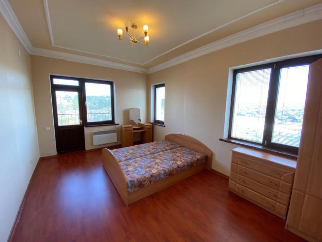 Квартира на продажу в Симферополе, Ковыльная улица, 86 фото №3