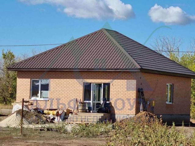 Дом на продажу в Ивановке, улица Есенина фото №1