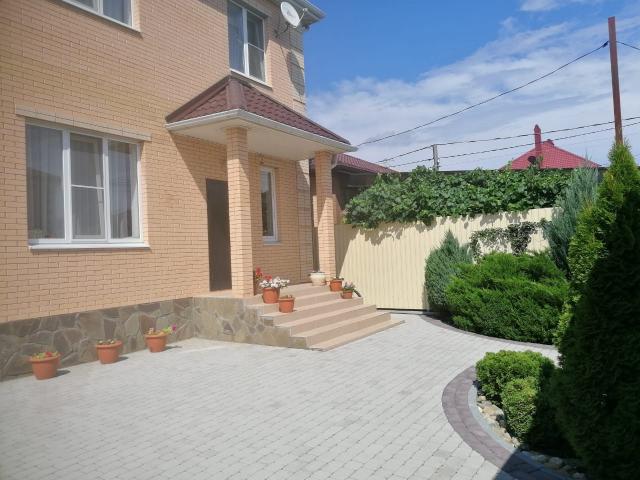 Дом с участком на продажу в Ростове-на-Дону, Щедрая, 39 фото №0