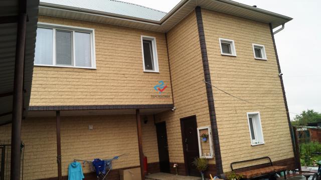 Дом с участком на продажу в Ирбите, Береговая улица, 35 фото №0