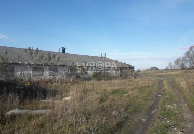Помещение свободного назначения на продажу в Солдатской Ташле Селе, 1-й переулок Ленина улица, д.1 фото №1