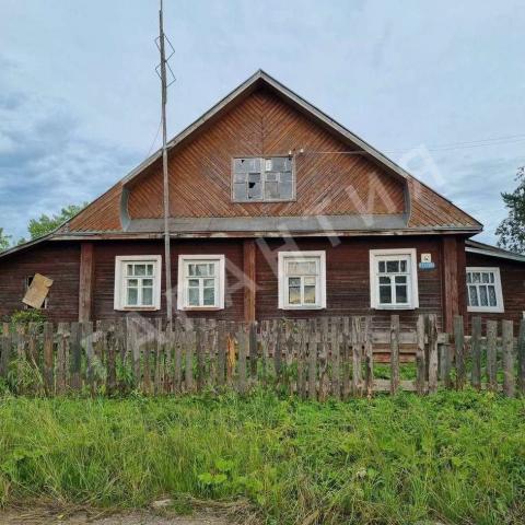 Дом на продажу в Молочной, Садовая улица, 42 фото №0