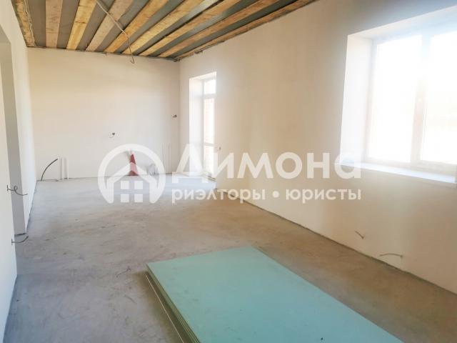 Дом на продажу в Оренбурге, 4-й Дубовый проезд, фото №1