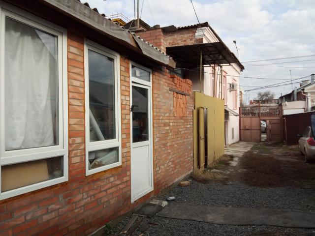 Дом с участком на продажу в Ростове-на-Дону, улица 16-я Линия фото №4