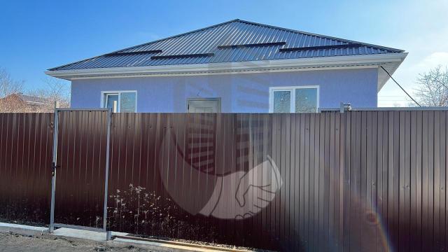 Дом на продажу в посёлке Дружелюбный, Вишневая, 179 фото №1