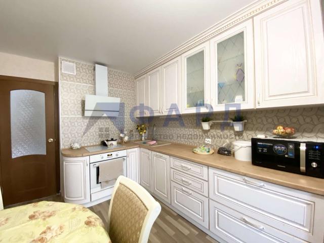 Квартира на продажу в Набережных Челнах, Виктора Полякова улица, 2А фото №3