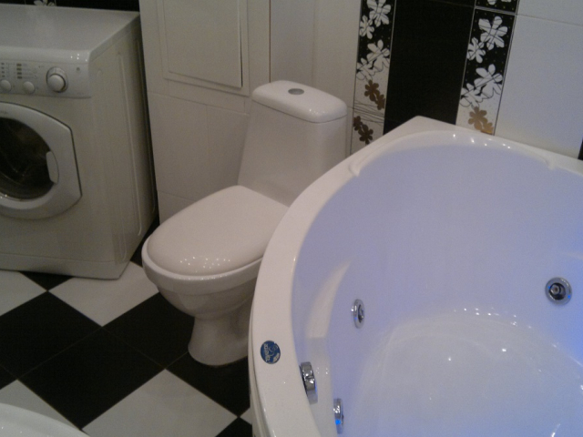 Шикарная однокомнатная квартира в новом доме в Самаре огромная джакузи фото №3