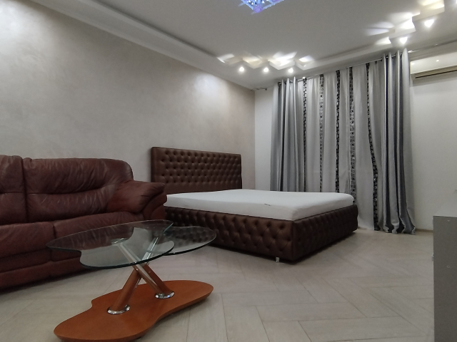 Шикарная однокомнатная квартира в новом доме в Самаре огромная джакузи фото №8