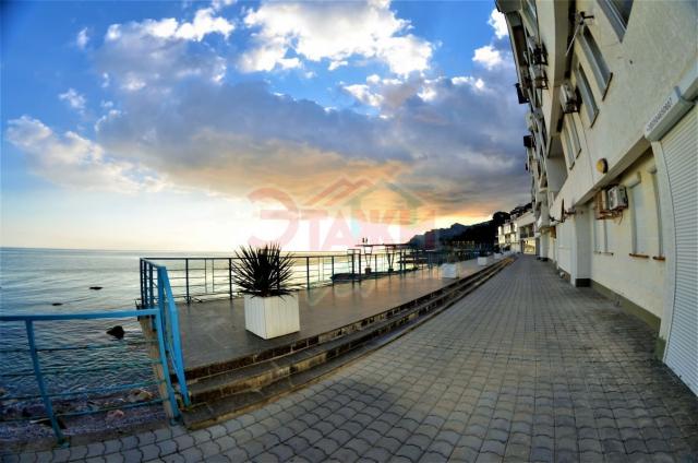 Квартира на продажу по адресу Россия, Республика Крым, Ялта, посёлок городского типа Парковое, Парковое шоссе, 12А фото №14