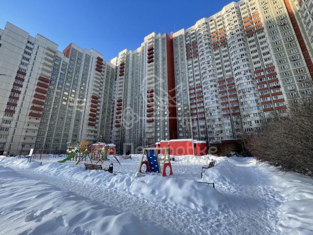 Квартира на продажу в микрорайонеХимки ( Новогорск), Молодёжная улица, 50 фото №0