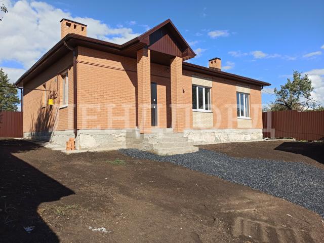 Дом с участком на продажу в Ростове-на-Дону, 339-й Стрелковой Дивизии фото №1