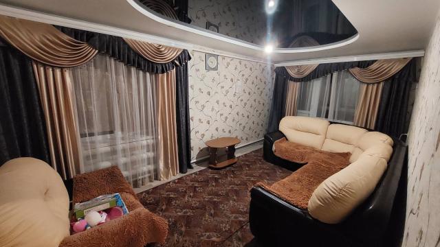 Квартира на продажу в Парижской Коммуне, Совхозная улица, 37 фото №0