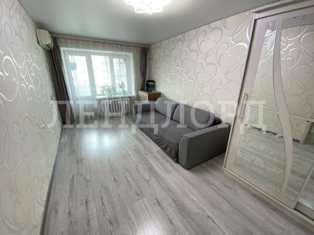 Квартира на продажу в Новочеркасске, Грушевская улица, 17 фото №1