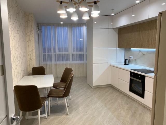 Квартира на продажу в Ростове-на-Дону, Береговая улица,117Бс5 фото №0