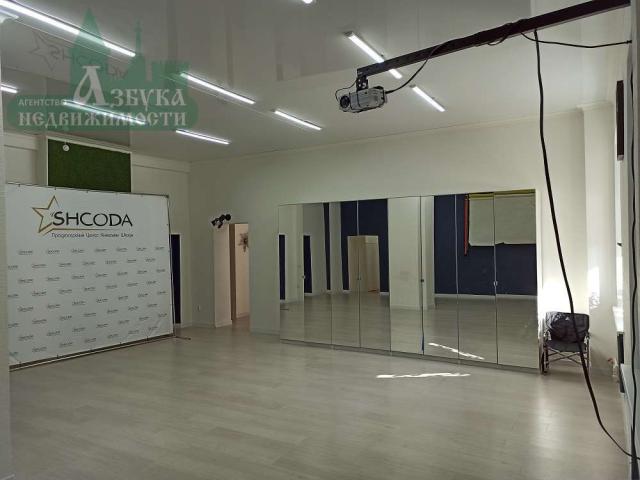 Помещение свободного назначения на продажу в Смоленске, Неверовского улица, 1 фото №1
