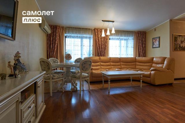 Квартира на продажу в Омске, улица Сергея Лазо, 21 фото №0