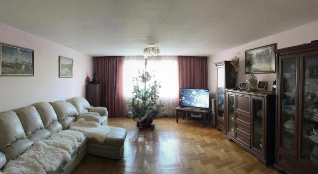 Квартира на продажу в Челябинске, ул. 250-летия Челябинска, 1Б фото №0