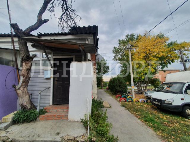 Квартира на продажу в Новочеркасске, улица Богдана Хмельницкого, 28 фото №0