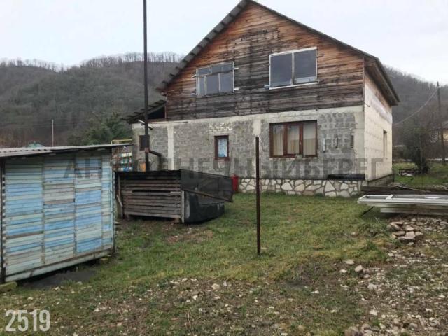 Дом на продажу в Агуйе-Шапсуге, Центральная улица, 11 фото №0