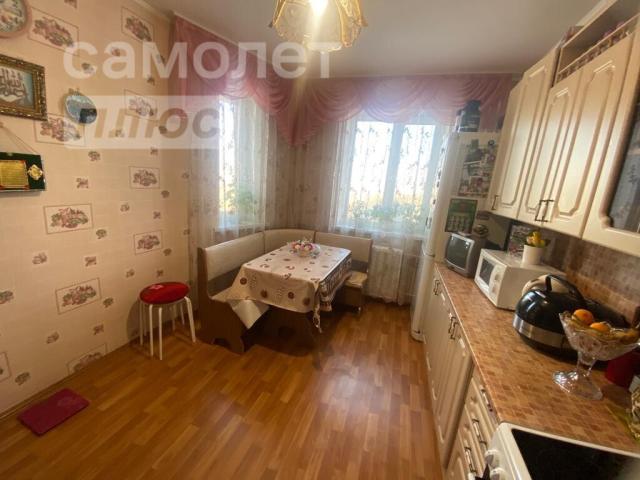 Квартира на продажу в Уфе, улица Рабкоров, 2/9 фото №1