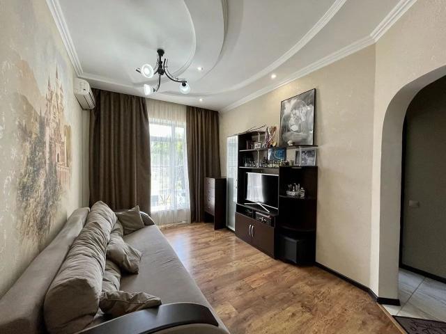 Квартира на продажу в Ростове-на-Дону, переулок Дунаевского, 22 фото №0