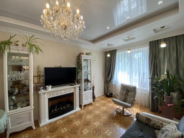 Квартира на продажу в Ростове-на-Дону, Рабочая площадь, 5 фото №1