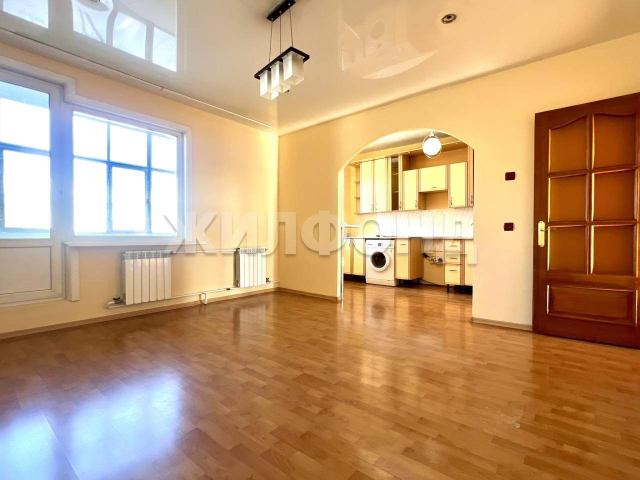 Квартира на продажу в Иркутске, Донская улица, 12 фото №0