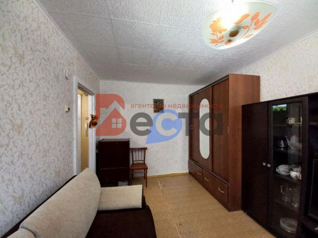 Квартира на продажу в Орске, улица Комарова, 5 фото №0