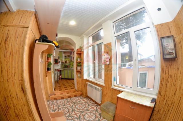 Квартира на продажу в Ялте, переулок Халтурина, 4 фото №0