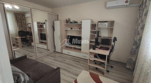 Квартира на продажу в б/е Звенигороде, Нахабинское шоссе, 1к2 фото №0